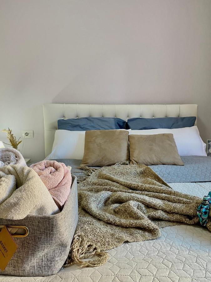 Ultra Apartments 'New Baazar 2' 티라나 외부 사진